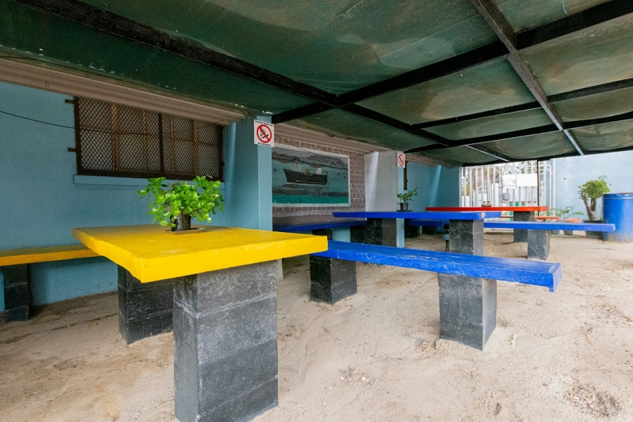 Commercial Property for Sale in Laaiplek Western Cape